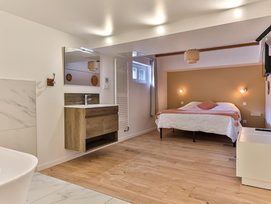 Maison Familiale La Belle Vie Jacuzzi/Sauna Saint Gilles Croix de vie Kültér fotó